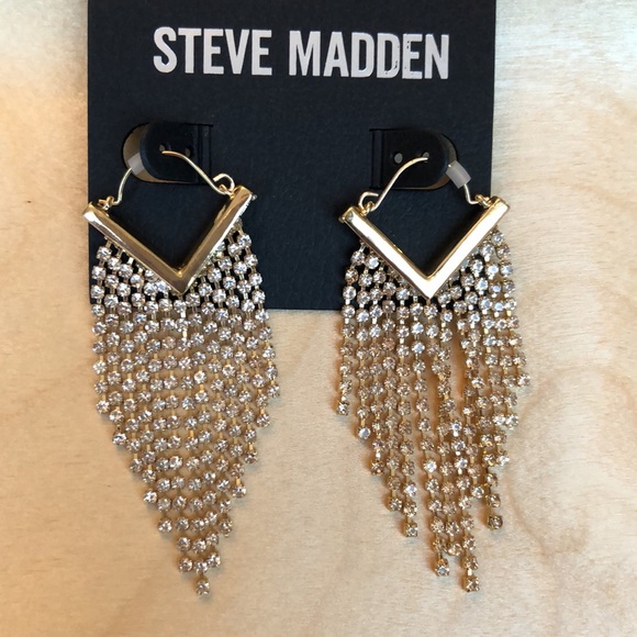 Steve Madden Gold Tone V Drop Earrings With Crystal Fringe Accents NWT - Picture 6 of 10